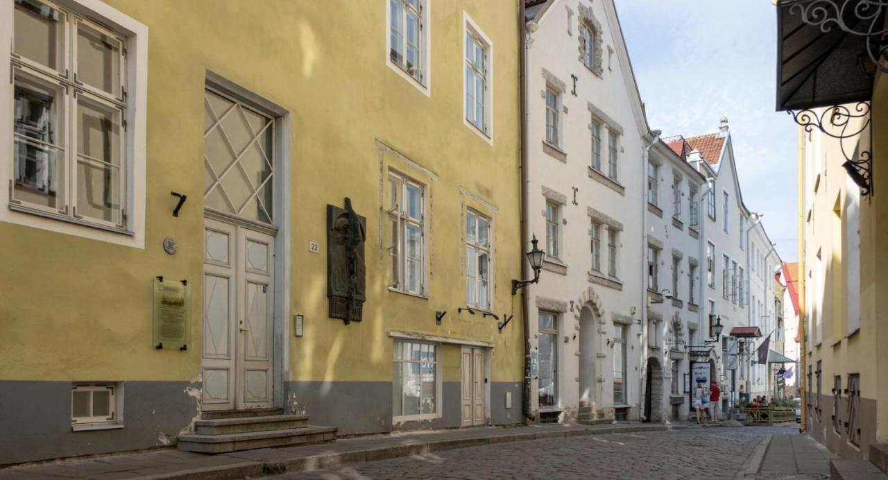 Íbúð Spacious In The Heart Of Old Town *
